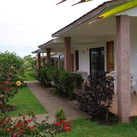 Hotel Vai Moana Hanga Roa Exterior photo