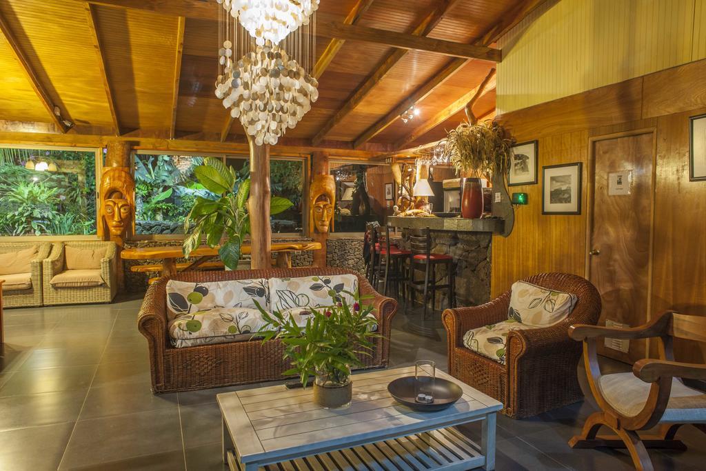 Hotel Vai Moana Hanga Roa Exterior photo