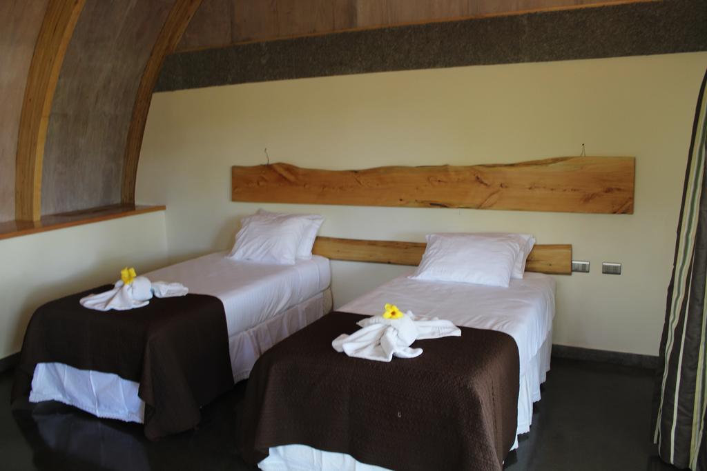 Hotel Vai Moana Hanga Roa Exterior photo