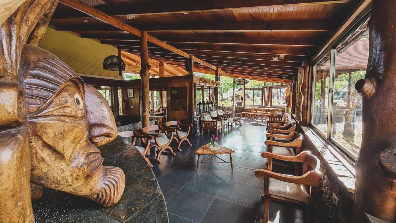Hotel Vai Moana Hanga Roa Exterior photo