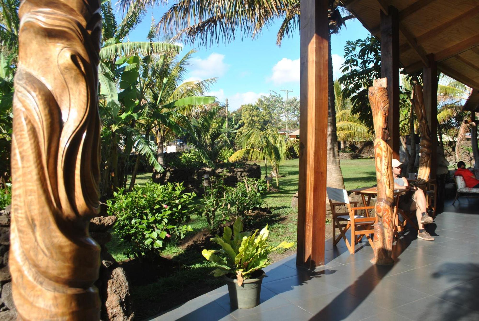 Hotel Vai Moana Hanga Roa Exterior photo