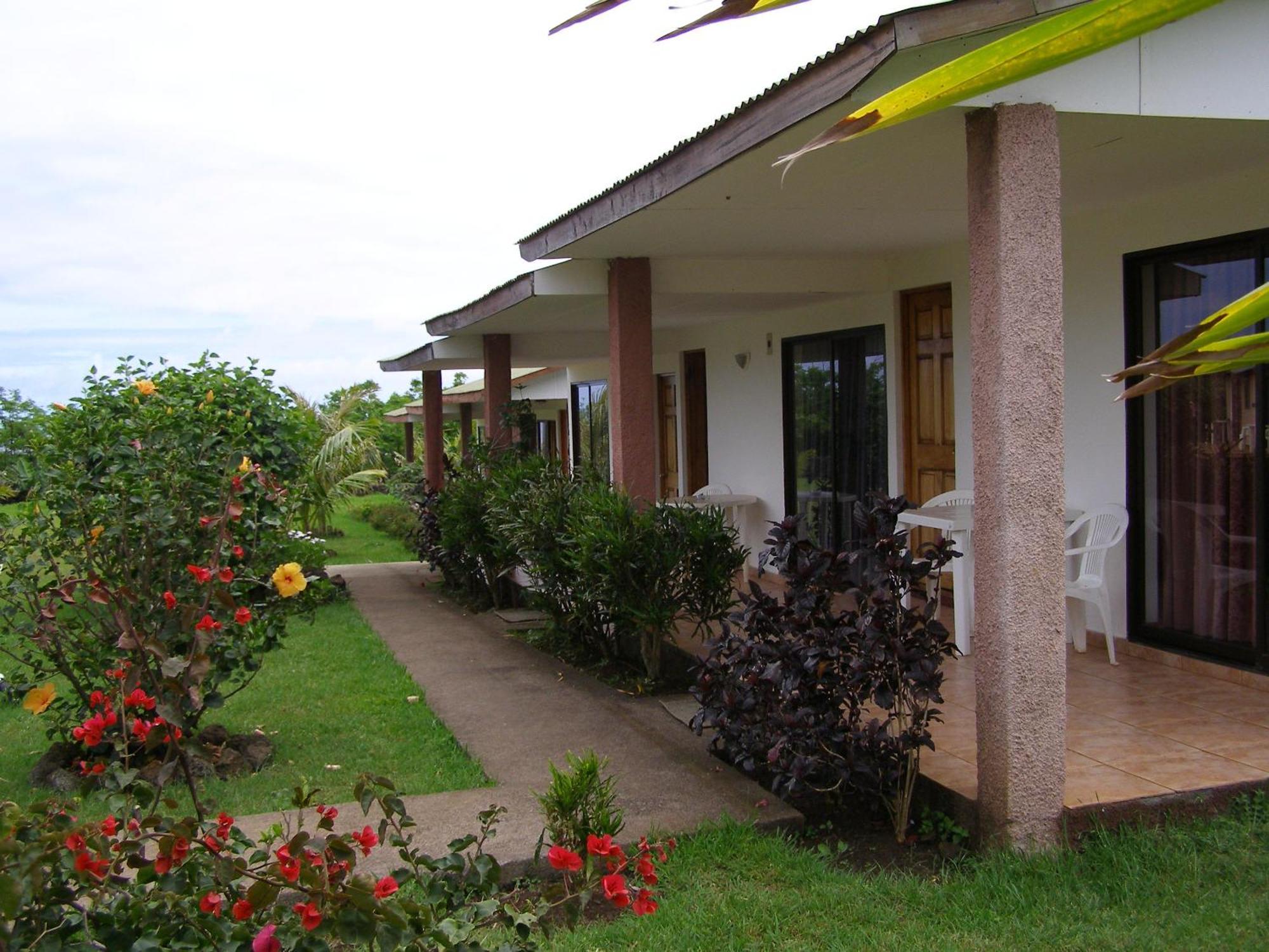 Hotel Vai Moana Hanga Roa Exterior photo