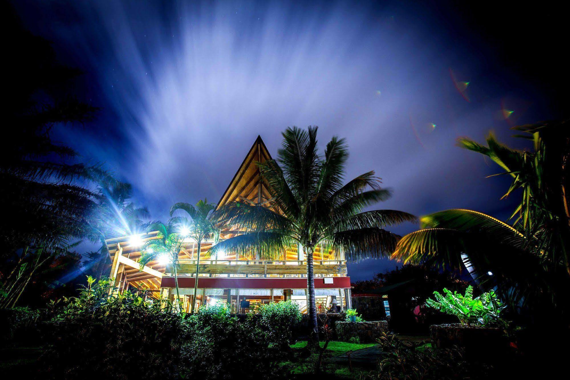 Hotel Vai Moana Hanga Roa Exterior photo